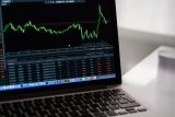 7 Best Laptops For Stock Trading in 2021 [Updated]